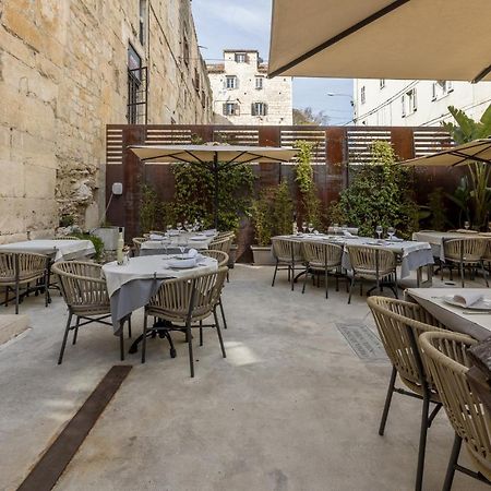 ספליט Leonis Restaurant & Rooms מראה חיצוני תמונה