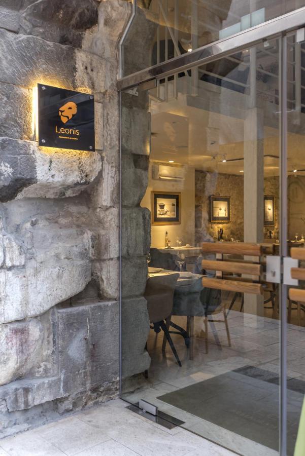 ספליט Leonis Restaurant & Rooms מראה חיצוני תמונה